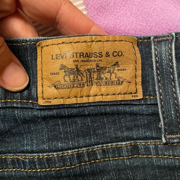 Levi’s Jeans Women’s Size 12 Blue Dark wash 548 Perfectly Slimming Flare Jeans - Picture 7 of 12